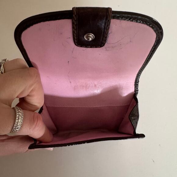 ❌SOLD❌Coach Signature Logo Buckle Wallet Brown Vintage Pink Leather Interior - Picture 6 of 10